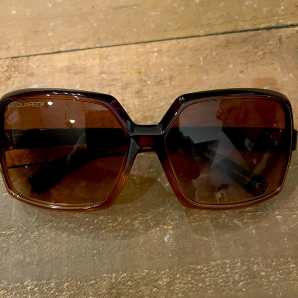 D Squared Women s sunglasses. Never worn